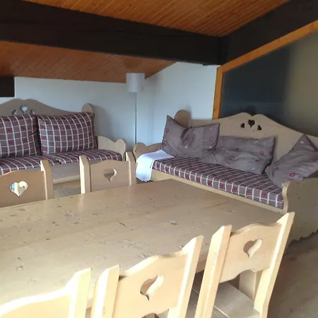 アパート Chalet Du Lac ティニュ